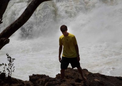 FEEL THE EARTH SHAKE