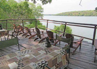 LOOKING-OUT-OVER-THE-RIVER