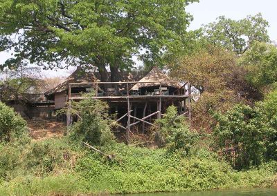 VIEW-OF-PUB-DECK-FROM-THE-RIVER